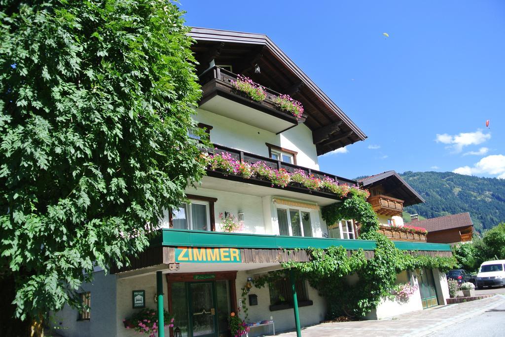 Haus Gruetzner Lägenhet Dorfgastein Rum bild