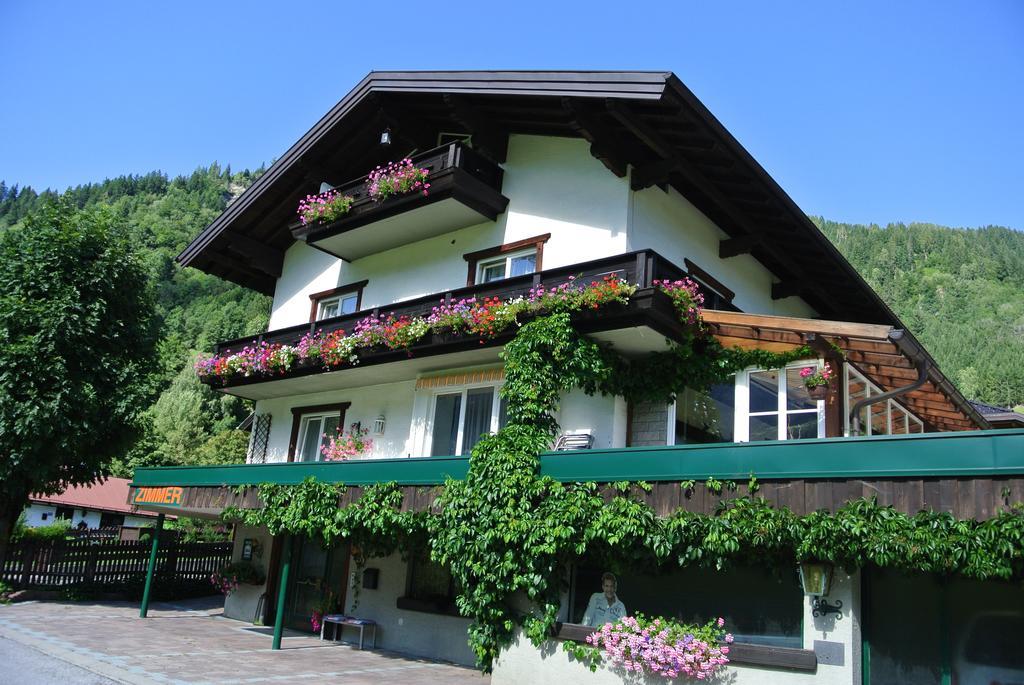 Haus Gruetzner Lägenhet Dorfgastein Exteriör bild